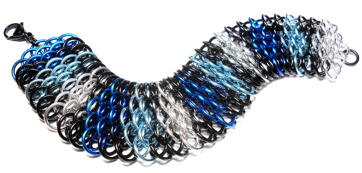 HyperLynks Designer Dragonscale Kit: Diamonds - Blues (Black with Royal Blue, Sky Blue, Bright Aluminum, and a black stainless steel lobster clasp)